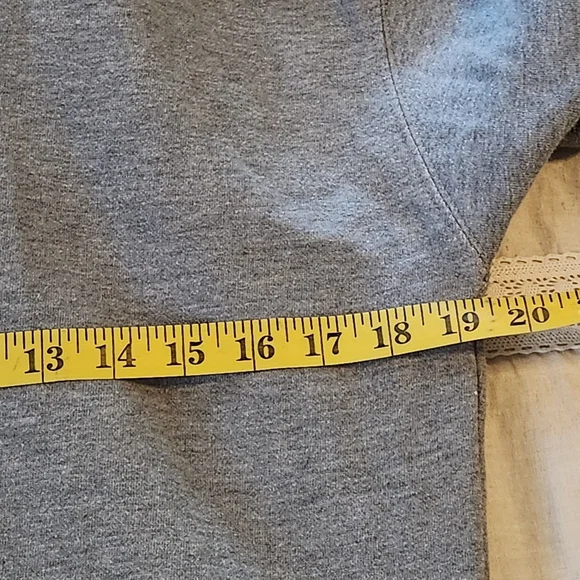 Mitchell & Ness Gray Vegas Golden Knights Sweatshirt Size M - Picture 6 of 14